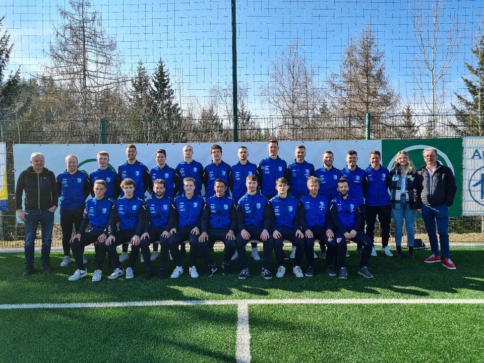 Neue Trainingsausrüstungen für unsere Fussballer - Danke!